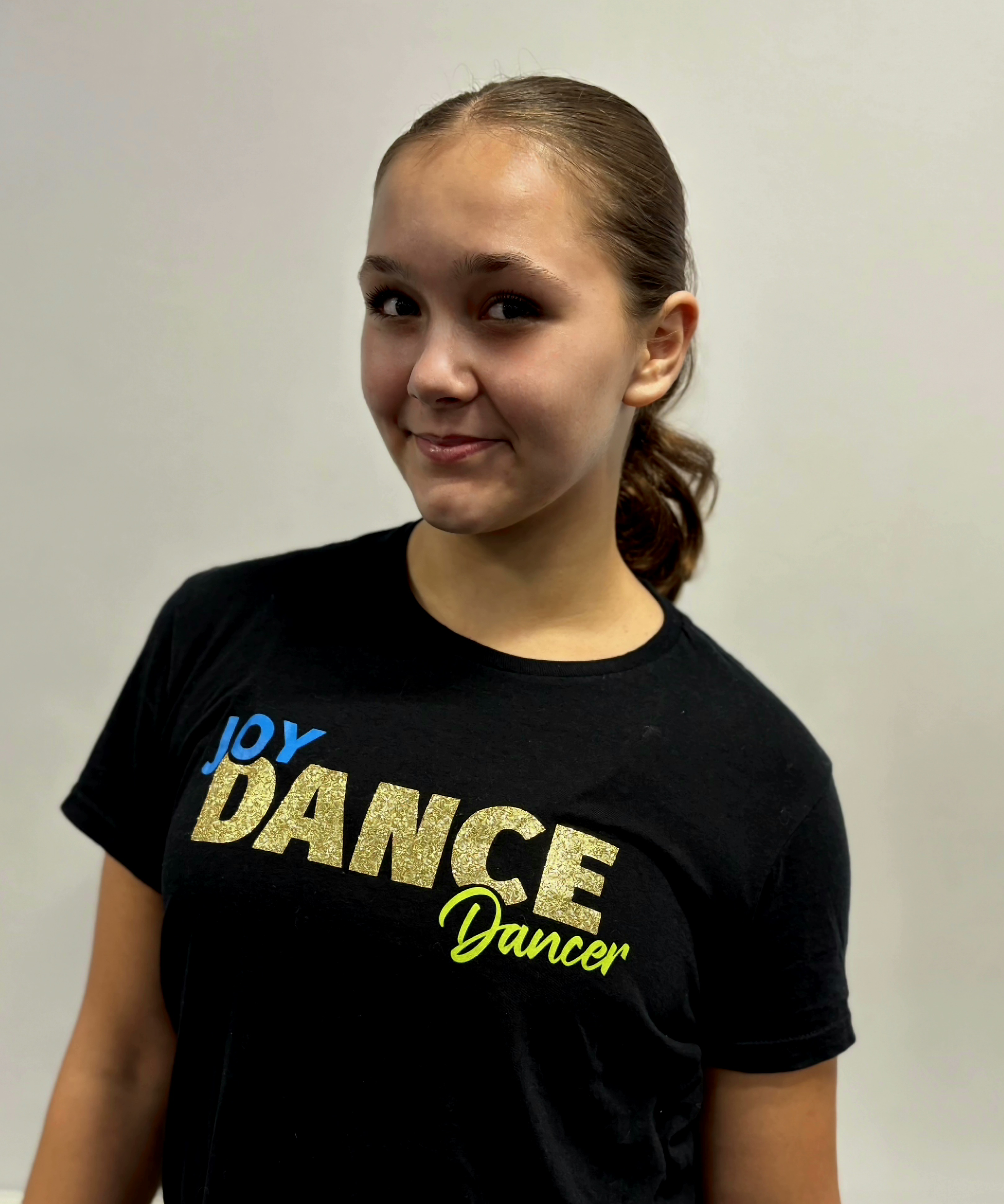 Julia Chaustow - Joy Dance